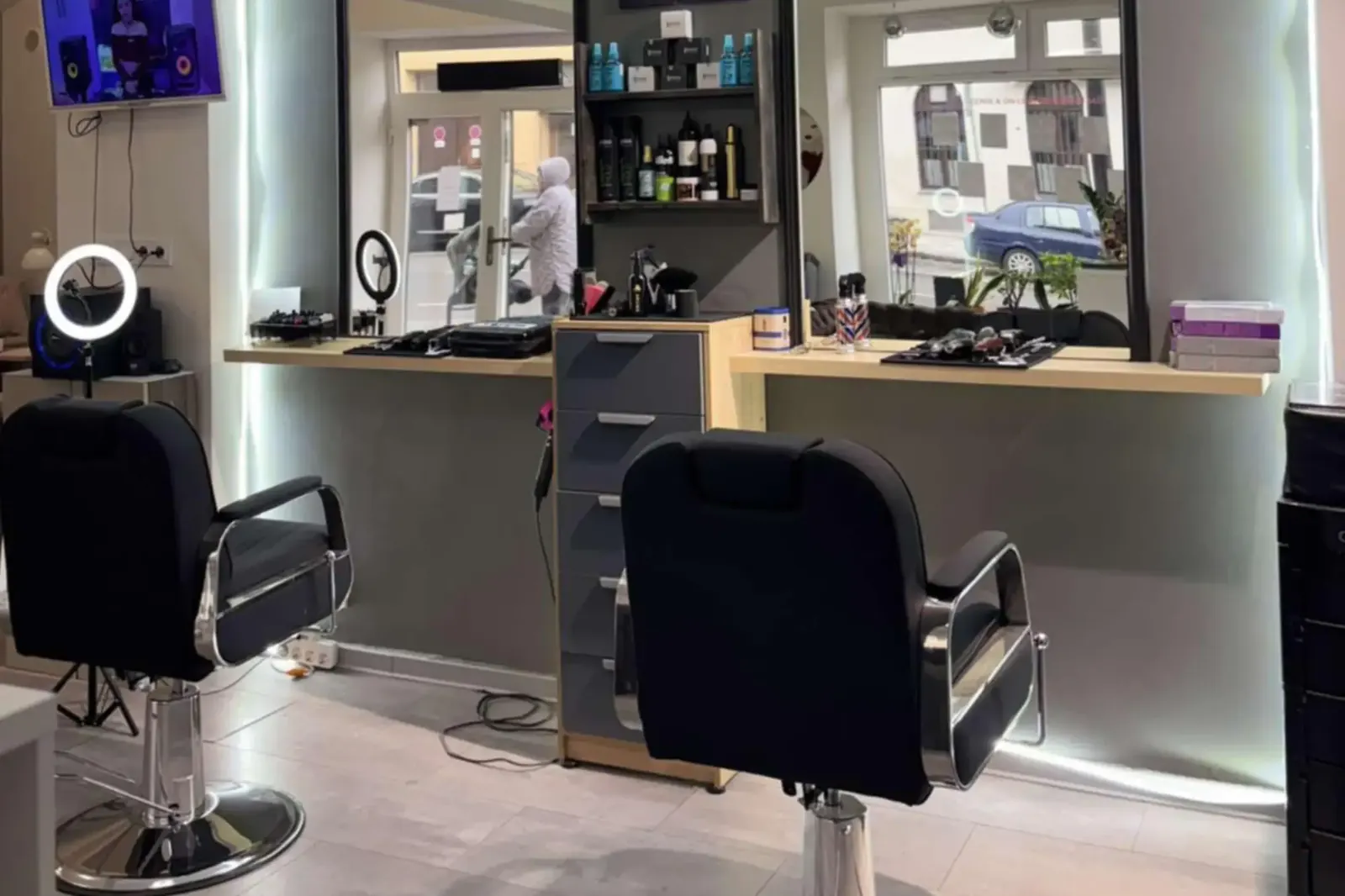 Barbershop Location 1